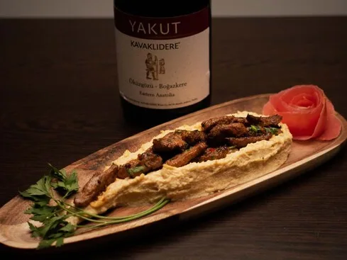 Hummus Kavurma Starter