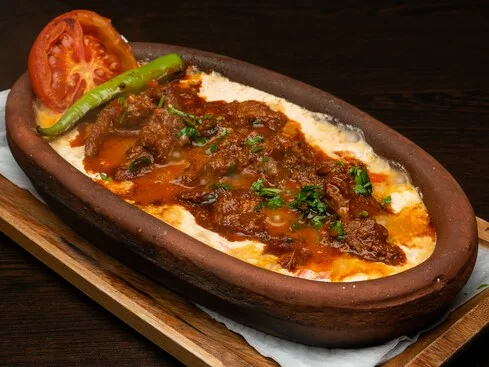 Veli Nazik